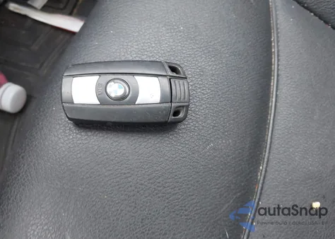 2015 BMW X1 xDrive28I z USA, uszkodzony, nr VIN WBAVL1C52FVY29722